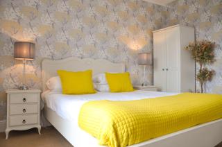 The Beaufort, Raglan - Raglan - 7