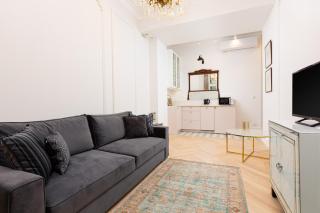 Lux Studio Kamienica Noakowskiego 16 by Noclegi Renters - 3