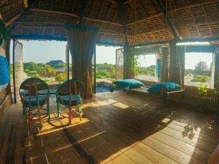 Kizingo Beach Eco Lodge - 9