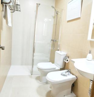 RELAX CHICLANA-Aparcamiento privado-TV Cable-WifiPlus-Aire Acond-Incluido - 4