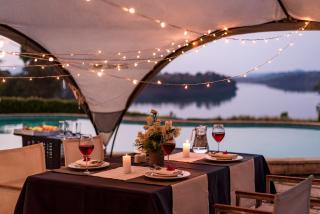 SaffronStays Moira 6-BR Lakeside Villa with Infinity Pool & Jacuzzi - 6