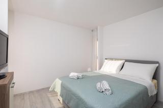 River Park Apartment - 2