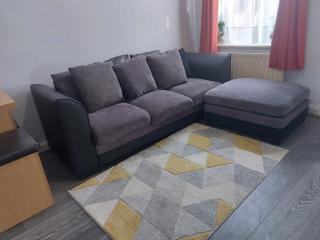 Salisbury House-Huku Kwetu Spacious 4 Bedroom House- Sleeps 6 - Luton Town Centre - Luton - 8