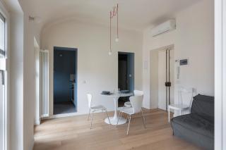 Luce Suit - your windows on the city Corso di Porta Vigentina Milano - Milan - 2