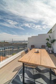 Casa Boma Lisboa - Sunny Apartment with Private Balcony and Panoramic Bridge View - Ajuda I - Lisbona - 3