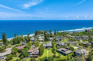 Hale Carly & Lia Lani - 2