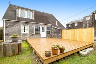 Salt Water Cottage - 9