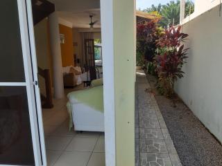 Casa em Buraquinho - 4