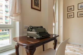 JOIVY Modern 2bed flat with balcony, 250m from M5 Foppa and M2 Sant'Agostino - Milano - 1