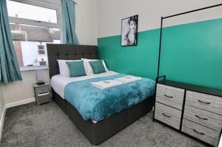 Mount Haven's Rest - Free Parking, Netflix & Private Back Garden - Coventry - 0