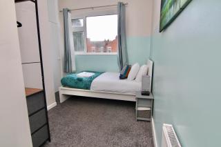 Mount Haven's Rest - Free Parking, Netflix & Private Back Garden - 3