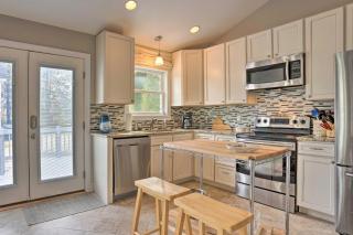 Urbanna Cottage with Private Yard and Water Views - West Irvington - 8
