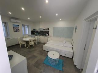 MYKONOS APARTMAN - Makó - 3