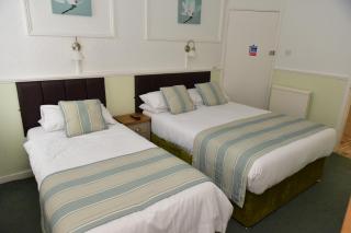 CORBIERE GUEST HOUSE - Weston-super-Mare - 5