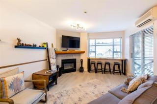 1BR plus Den Village Condo with Mountain Views and Hot Tub by Harmony Whistler - Whistler - 5