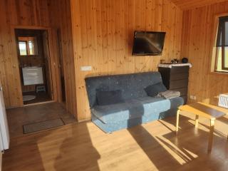 CAT LOVERS ONLY! Bright and Peaceful Cabin with Views & Hot Tub - 2