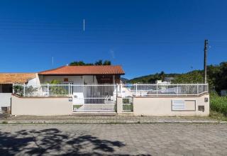 CASA JACUÍ A 350 METROS DA PRAIA - Bombinhas - 7