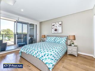 The Shoal 303 Air Conditioning WI-FI Netflix Views Linen and Lift - Shoal Bay - 2