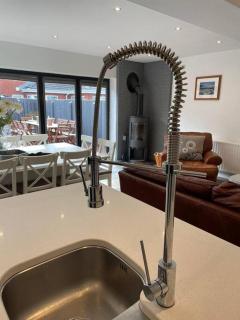 Luxury Portrush Holiday Homes - The Glynn, Portrush Sleeps 12 - 5 bedrooms - Portrush - 5