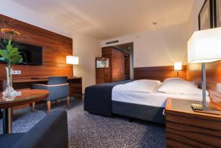 Maritim Hotel München - Munich - 9
