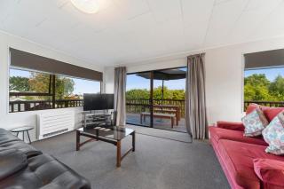 Rainbow Lake House - Lake Taupō Holiday Home - Taupo - 9