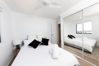 Spinnaker 402 - 2