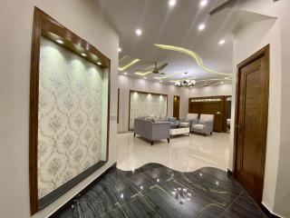 Luxury Guest House in Bahria Town - 9