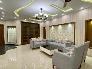 Luxury Guest House in Bahria Town - 4