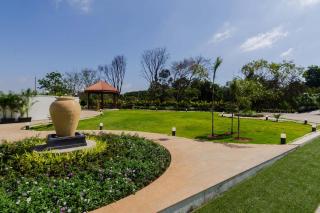 StayVista's Bianco Villa - Hill-View Villa with Private Pool, Jacuzzi, Gym & Games Room - Lonavala - 7