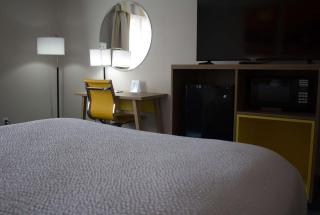Days Inn by Wyndham Colby - Colby - 2