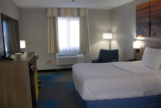 Days Inn by Wyndham Colby - Colby - 1