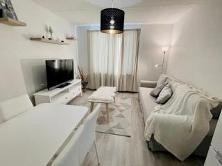 Ilona Apartments - "The City Condo" - 8