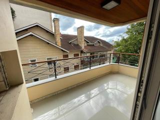 Novo e no centro de Gramado - Gramado - 9
