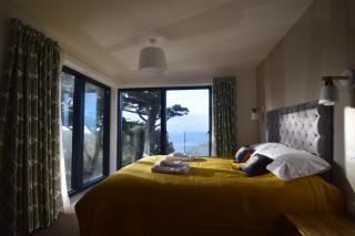 Flat 2 High Tide House - Stylish flat with large terrace and incredible sea views - 7