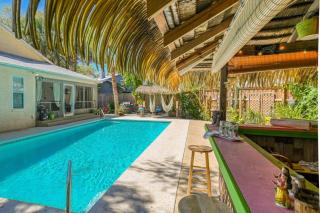 Tiki Nest - 5