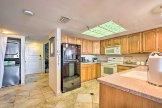 On-Site Beach Access! Waterfront Hudson Condo - 2