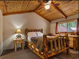 Southfork Lodge Cabin 2 - Lowman - 3