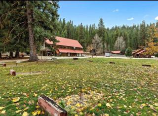 Southfork Lodge Cabin 2 - Lowman - 2