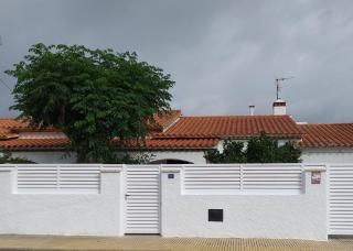 Nice and relax Mediterranean villa with free wifi - 0