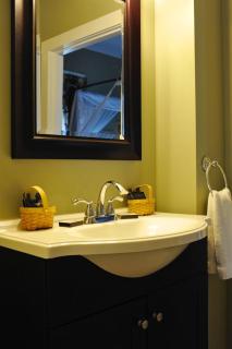 Yankee Peddler Inn - Newport - 9