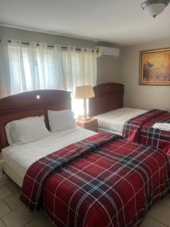 Near French Quarter Nice Two Bedrooms+ - 2