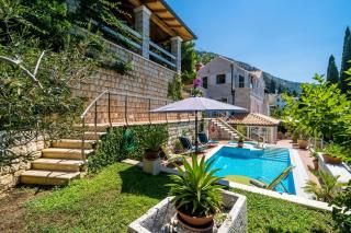 Luxury Beachfront Villa Dubrovnik Palace with private pool and jacuzzi by the beach in Dubrovnik - Dubrovnik - 5