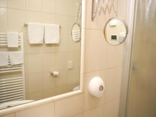 Aparthotel Familiaris - Family Apartments - Pools & Spa in Dolomites - 8