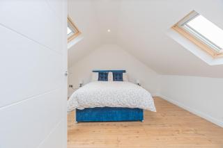 4 Bed cottage with Hot tub - 3