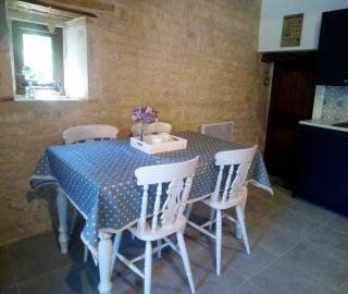 Rustic 2-Bed Gite near Chef-Boutonne sleeps 4 - 8