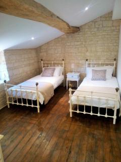 Rustic 2-Bed Gite near Chef-Boutonne sleeps 4 - 2