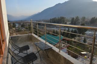 Tulip Flowing River View Hotel. - Shamshi - 4