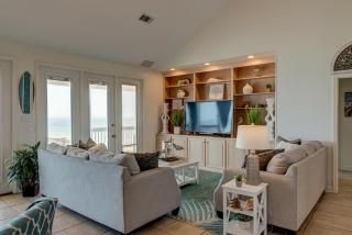 Dauphin Charm - GULF FRONT! Pet Friendly - wrap around porch with observation deck and outdoor seating home - Dauphin Island - 4