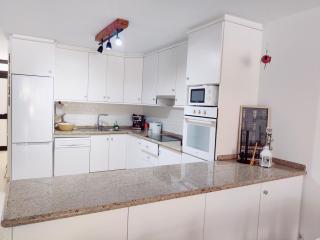 MARAVILLA Suite 140 m2 - 3 Bedrooms, Heated Pool - Costa Del Silencio - 2