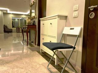 Spacious Executive Luxury Apartment with Balcony - Cairo - 4